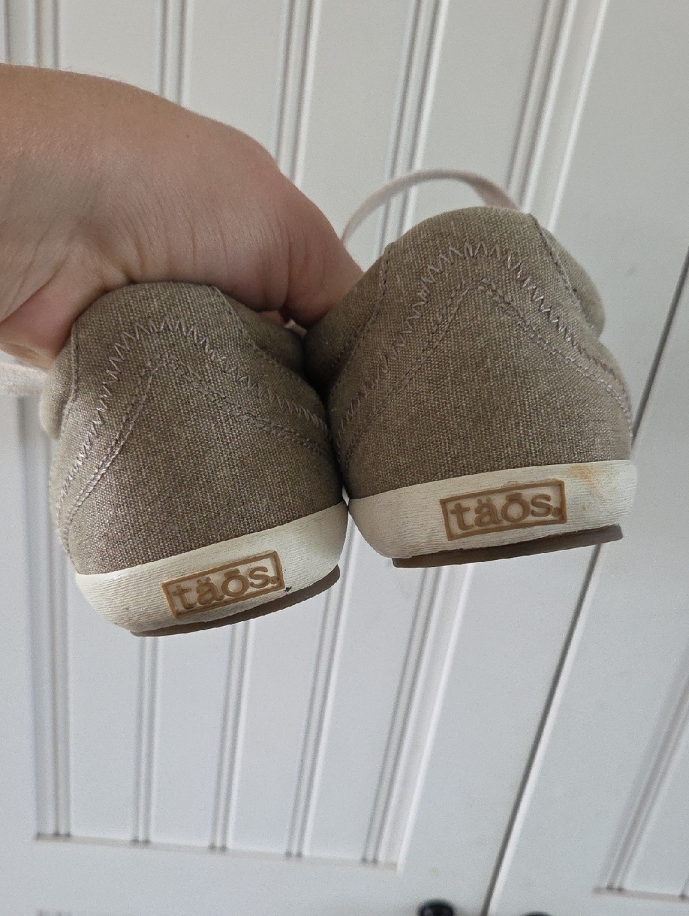 Taos Womens Star Sneaker 9 - Picture 5 of 8